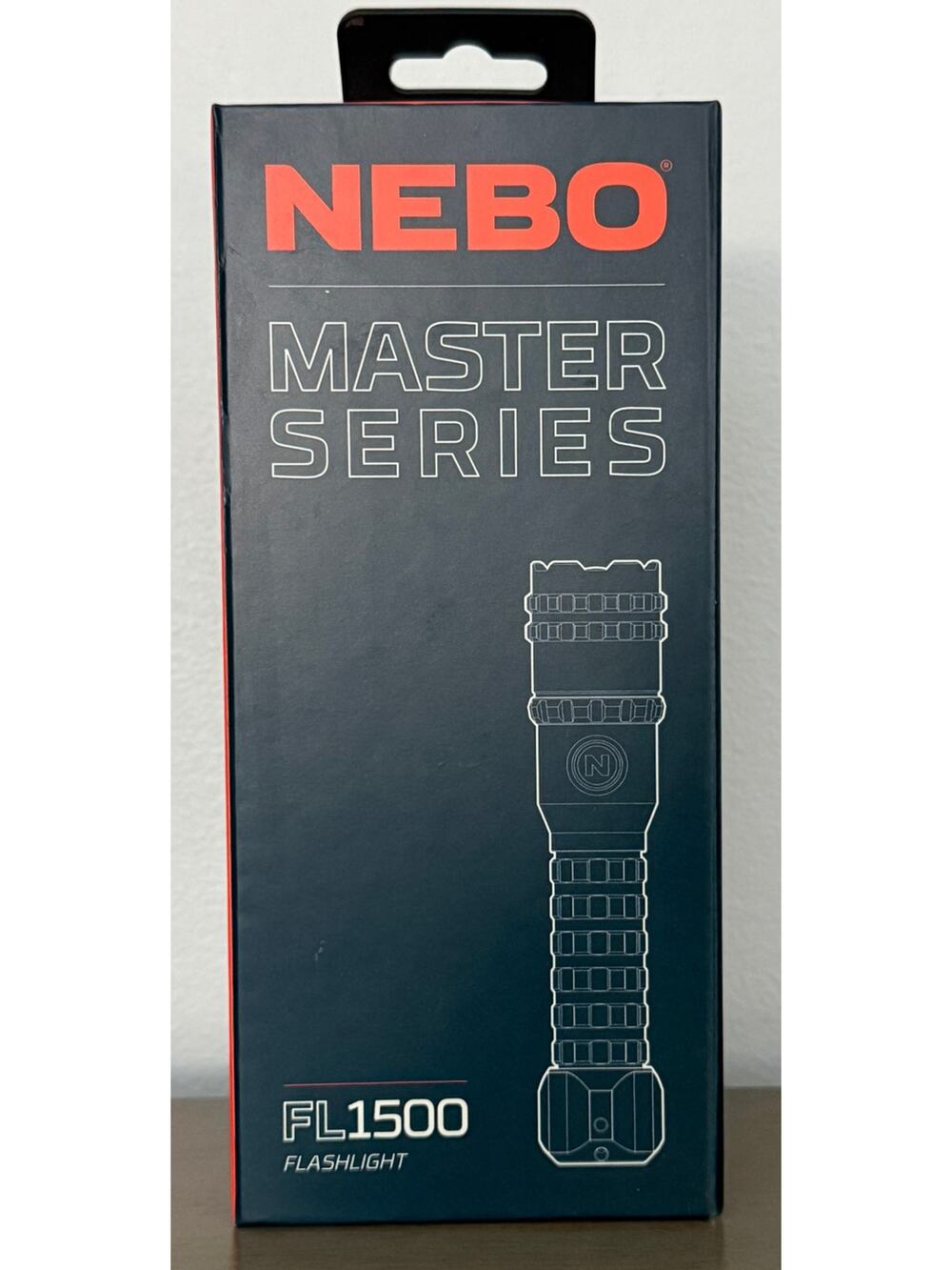 NEBO FL1500 Rechargeable Flashlight 1500 Lumens 5 Modes Magnetic Base 2X Zoom